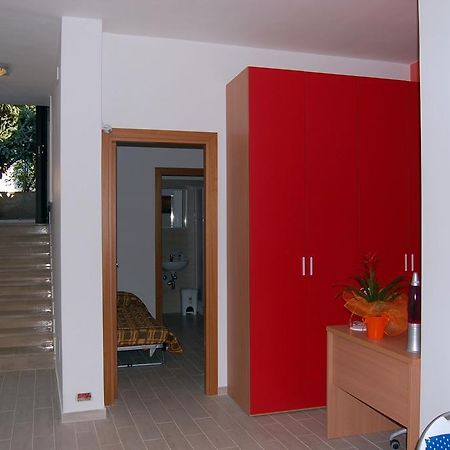 B&B Fenix Trani Eksteriør bilde