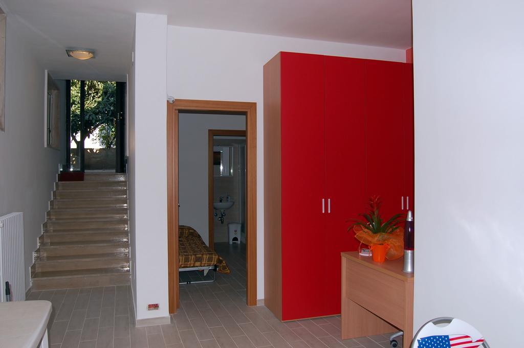 B&B Fenix Trani Eksteriør bilde