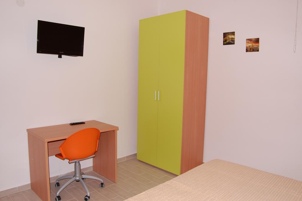 B&B Fenix Trani Rom bilde